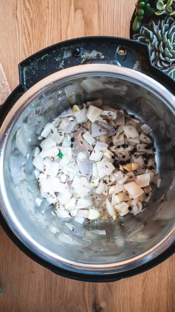 Garlic added to the instant pot