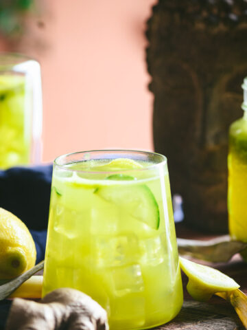 This is a picture of pineapple cucumber ginger detox juice