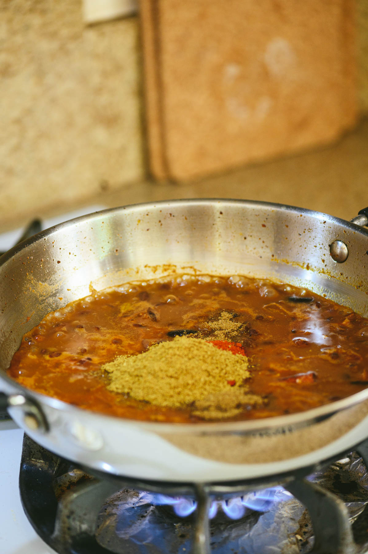 add masala powder to rajma