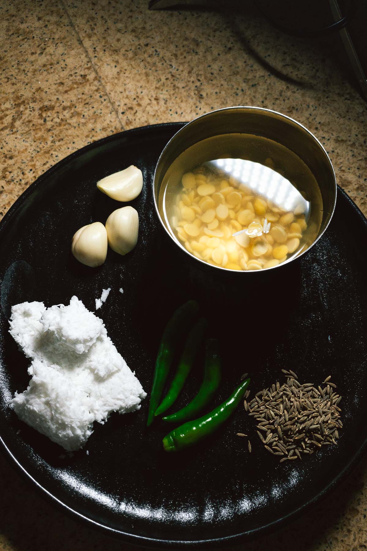 Ingredients for grinding the masala for mor kuzhambu